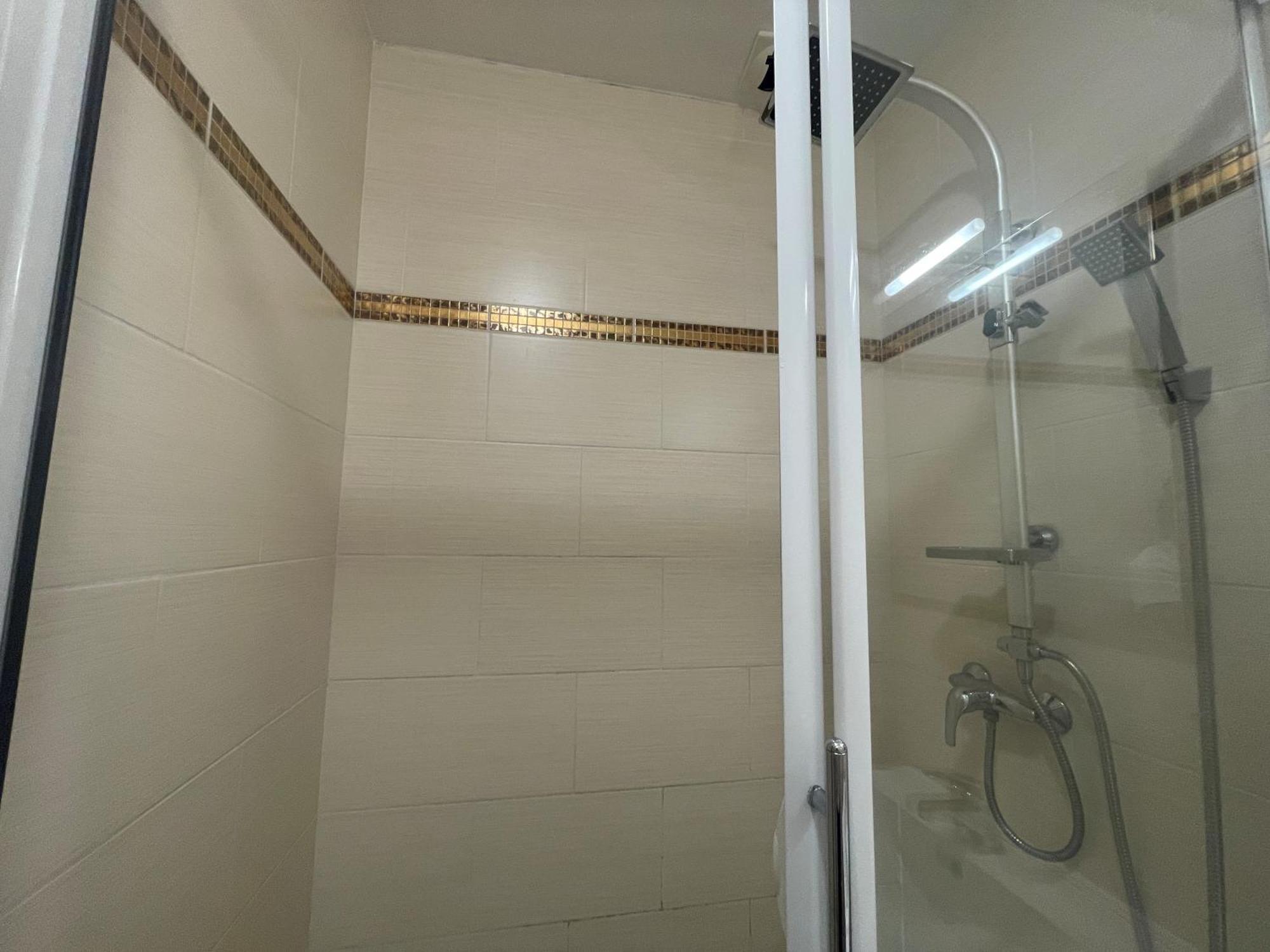 Apartment Des Pins *