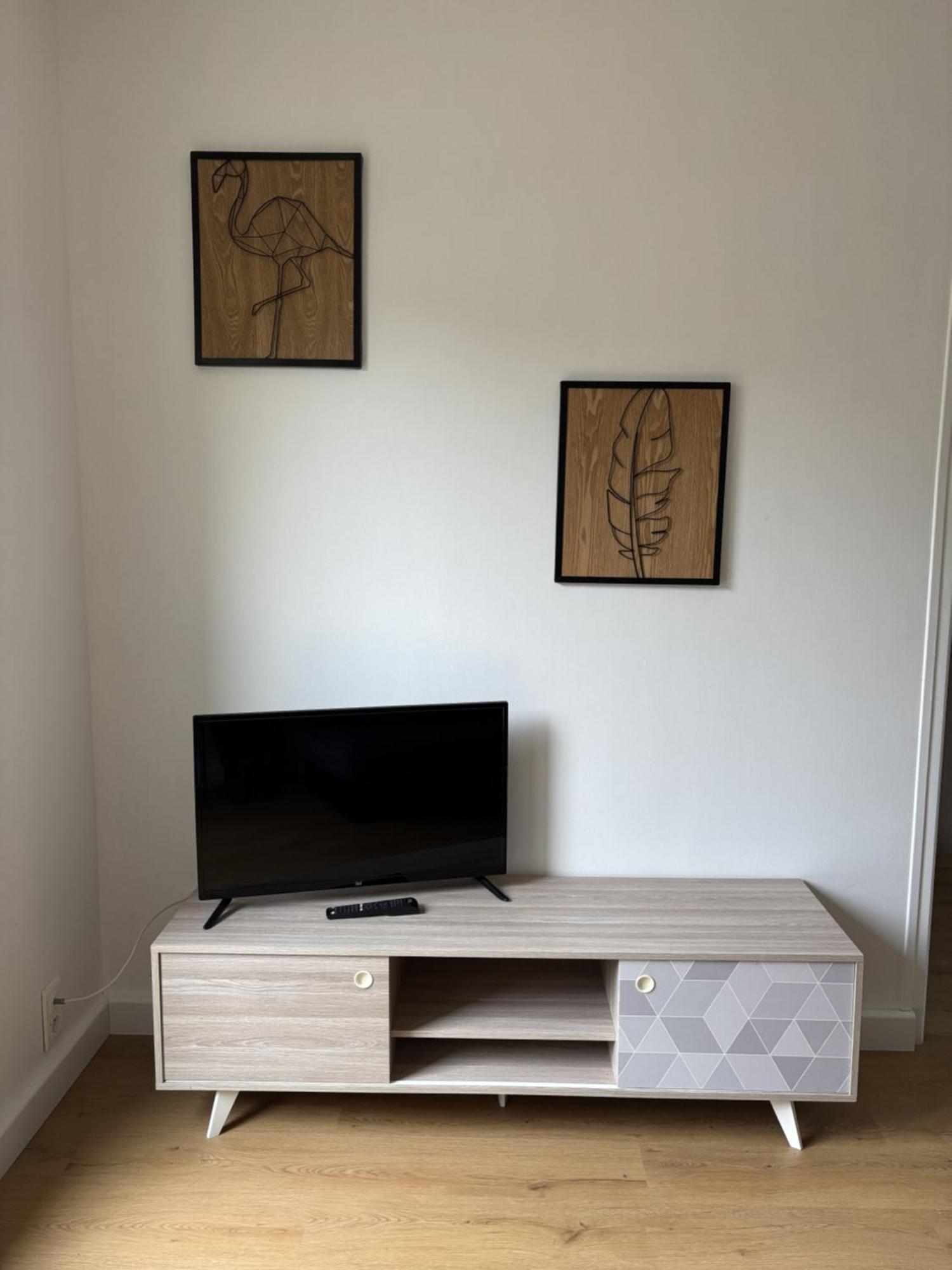 Des Pins Apartment *
