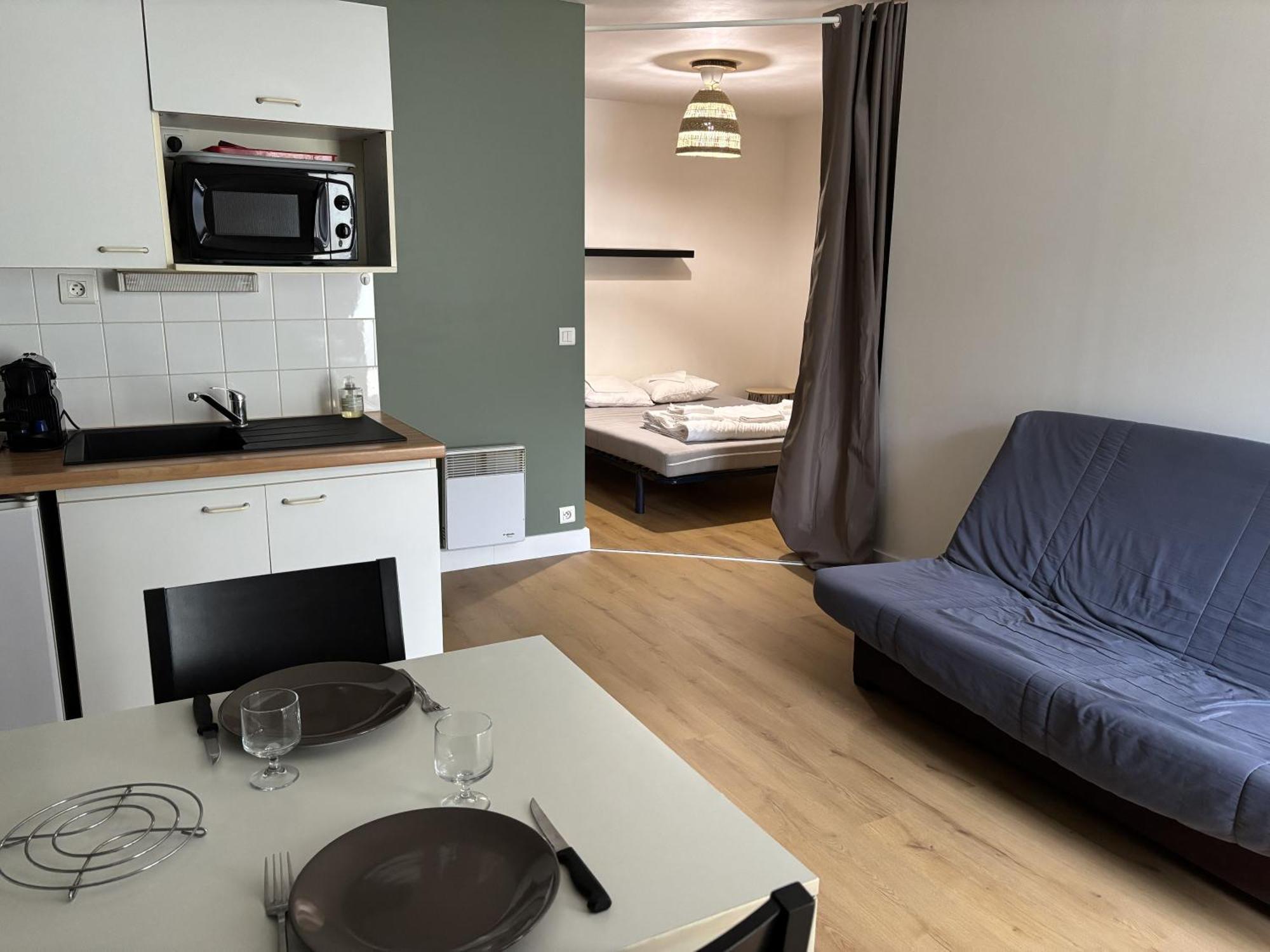 Des Pins Apartment *