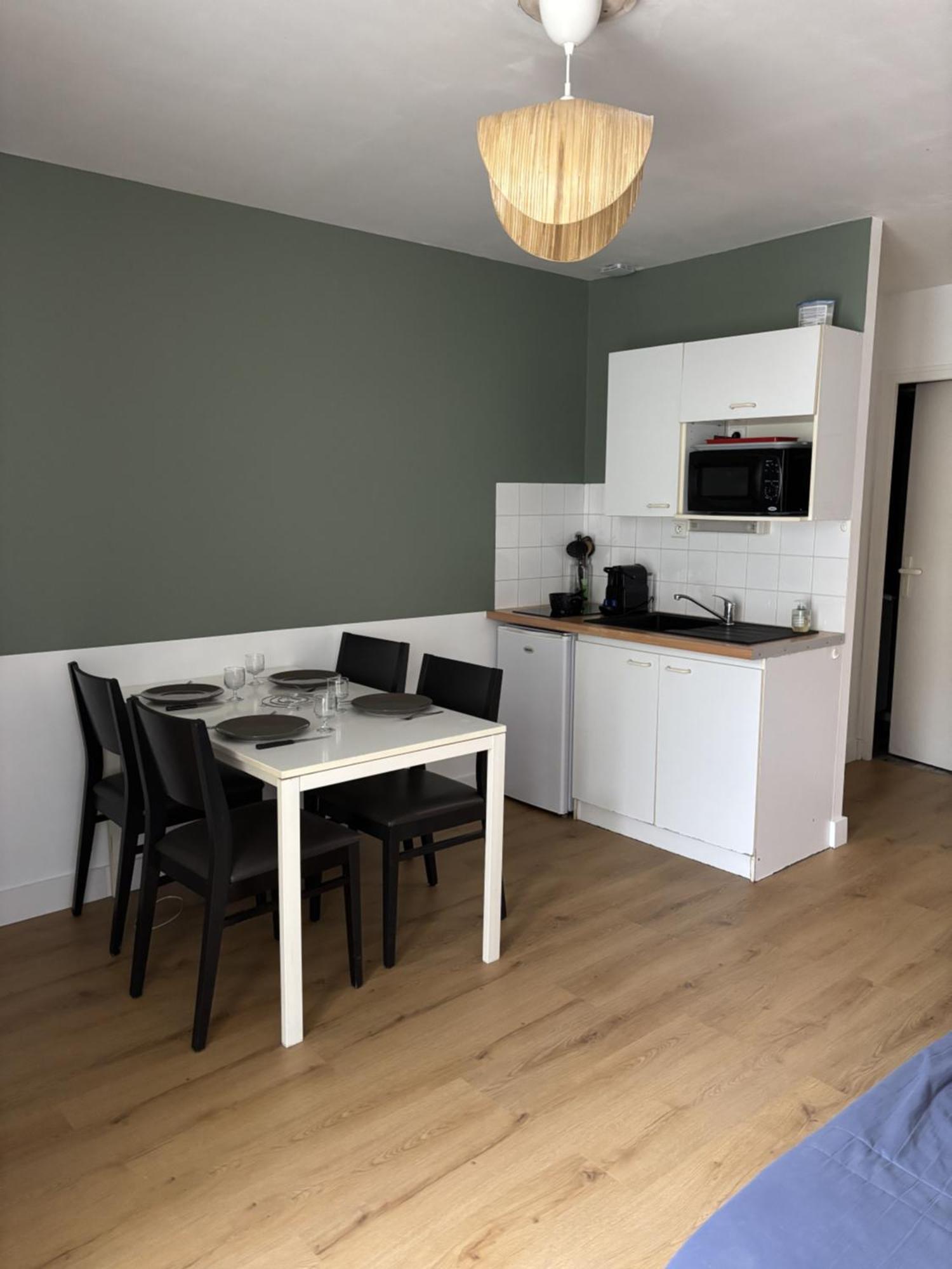 Apartment Des Pins *