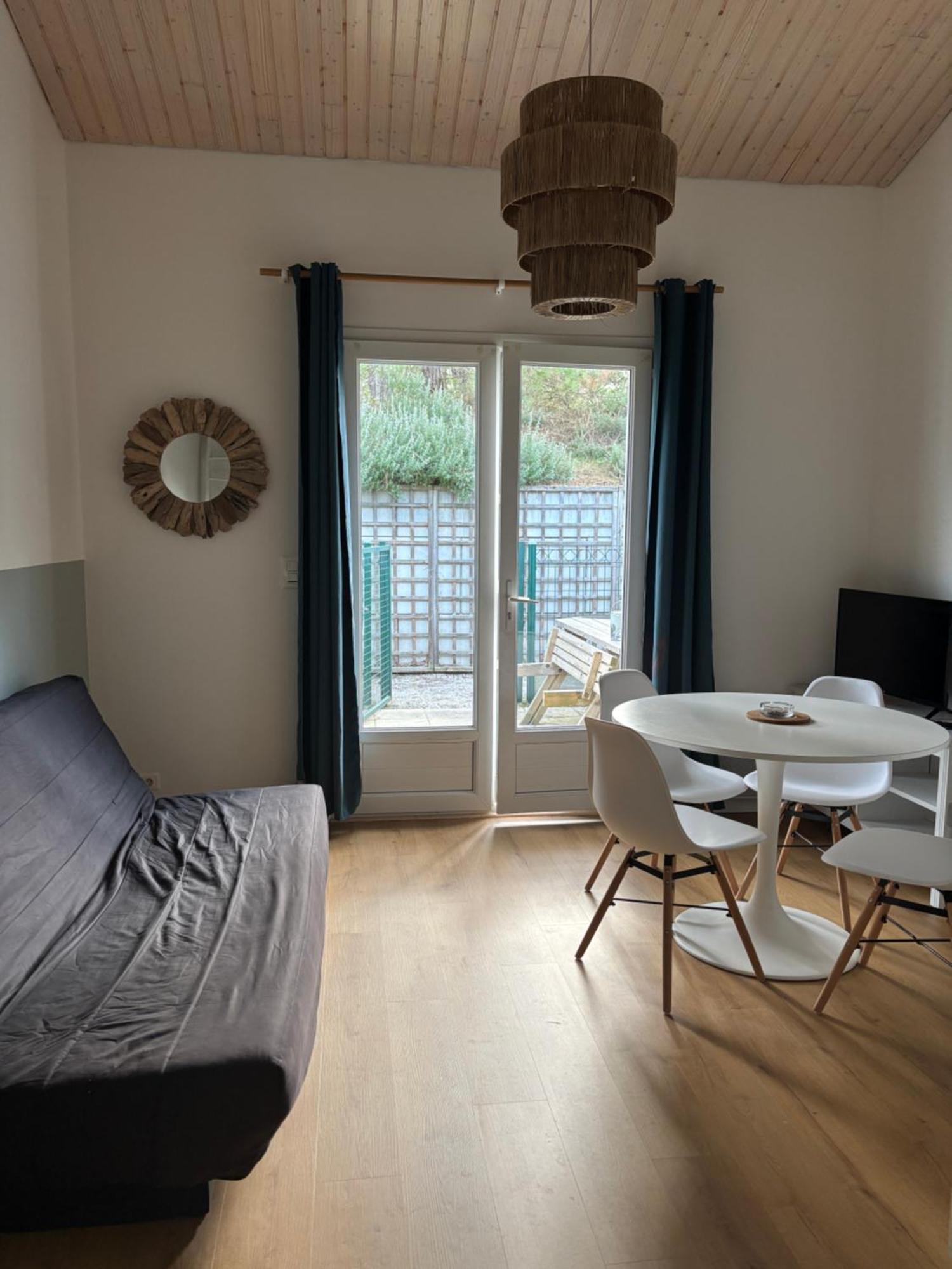 Apartment Des Pins Saint-Hilaire-de-Riez